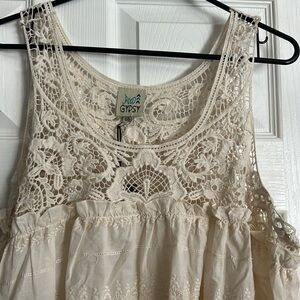 Cream Lace Sleeveless Top